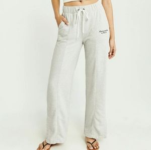 A&F BNWT XL  Wide Leg Sweatpant
